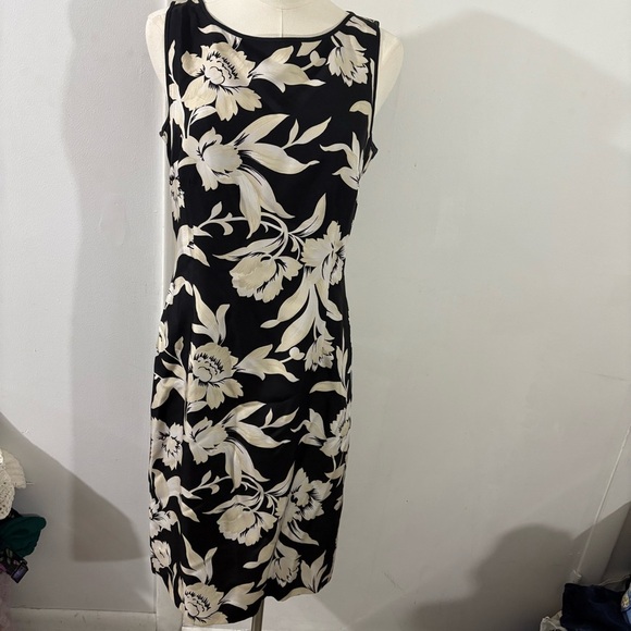 Ann Taylor Dresses & Skirts - Ann Taylor 100% Silk Black Cream Floral Sleeveless Dress Sz 8 Classic Preppy